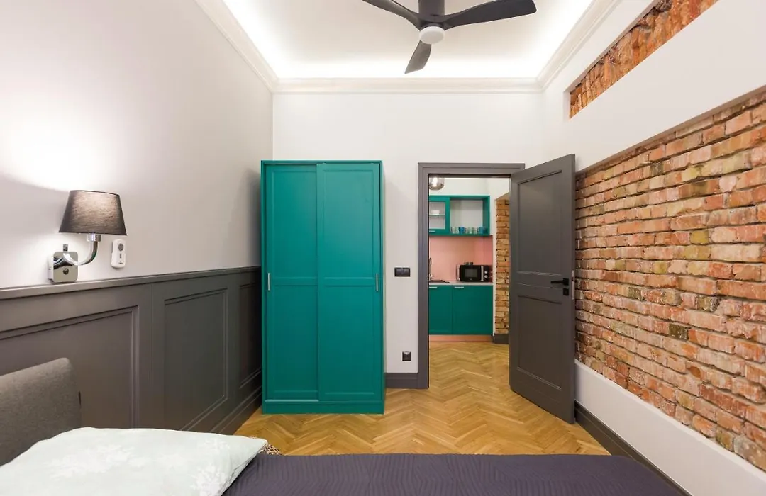 Luxury Apartment At The Main Square-1