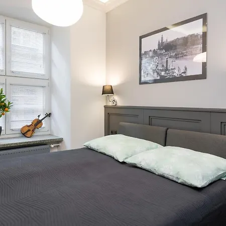 Luxury Apartment At The Main Square-3